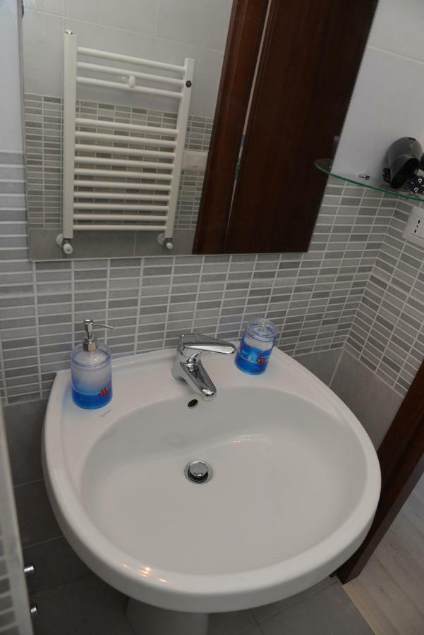 I Villini Affittacamere Fiumicino Extérieur photo