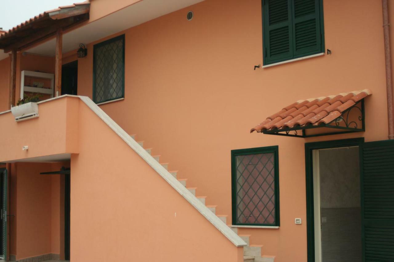 I Villini Affittacamere Fiumicino Extérieur photo